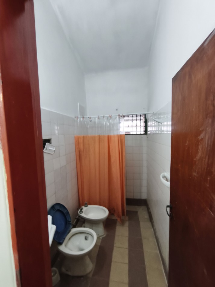 EXCEPCIONAL CASA CON GARAJE de 3 Dormitorios.